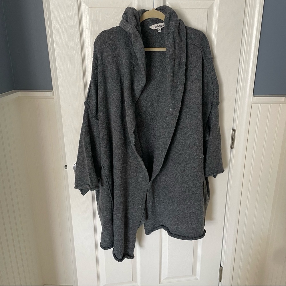 Davi & Dani Hooded Gray Cardigan Sweater Women's Size Medium Oversized